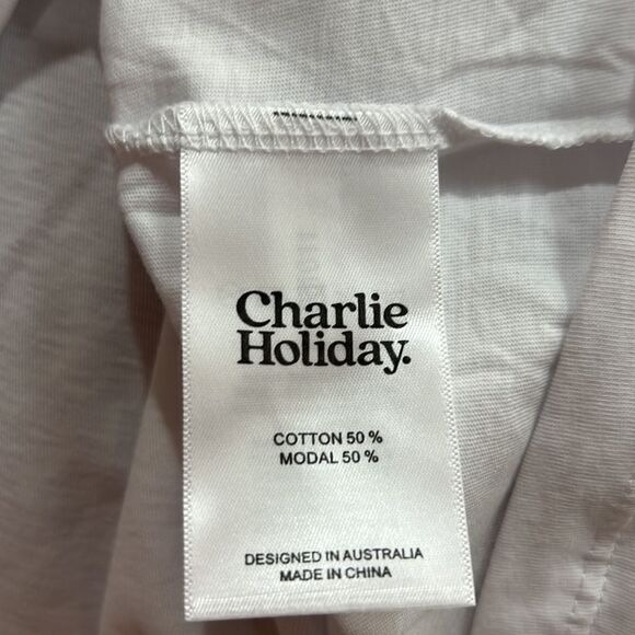 Charlie Holiday white Big Sur Oversized Boyfriend tee size xs size 2 NWT - Picture 13 of 14